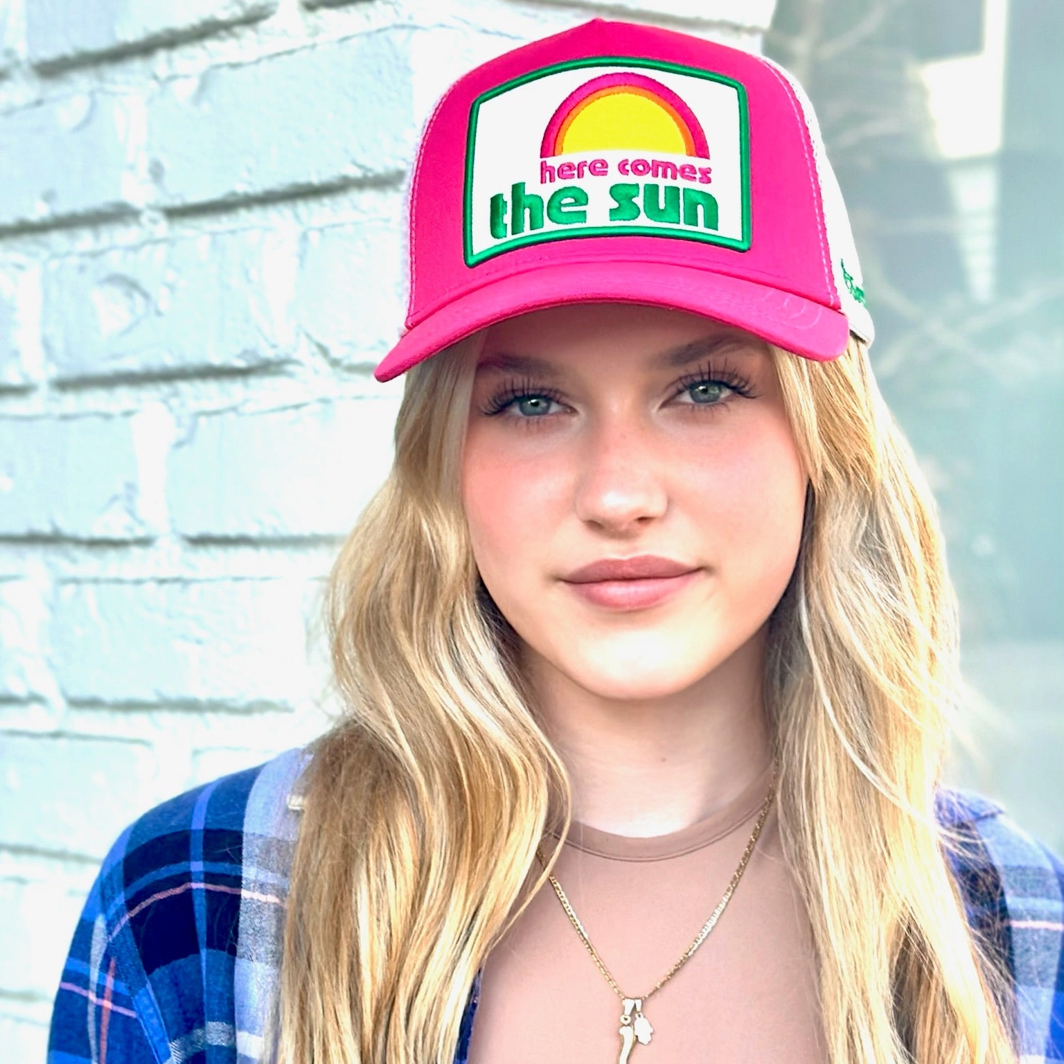 Here Comes the Sun Trucker - Pink